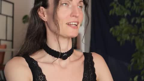 Snapshot of yulladao chatting on 10-14-25, 05:03 yulla dao online show from 10-14-25, 05:03