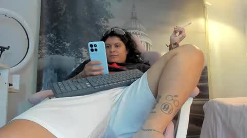 Snowflake online show from 10-10-25, 06:51