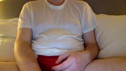 Snapshot of yumble10 chatting on 02-07-25, 11:45 yumble10 online show from 02-07-25, 11:45