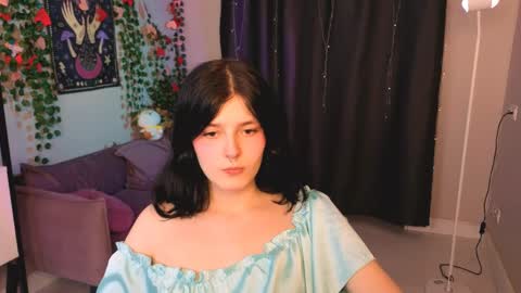 Yumi online show from 04-05-26, 01:52