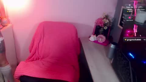 Snapshot of yumekojabami_ chatting on 07-11-26, 10:22 Yumeko online show from 07-11-26, 10:22