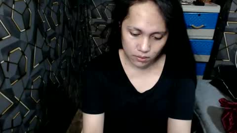 yumi online show from 10-12-25, 02:05