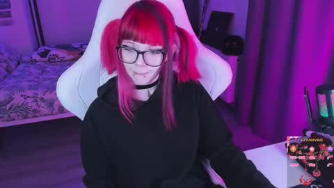 Yumi 3 online show from 10-16-25, 09:49