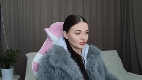 yumieast online show from 01-18-26, 07:12