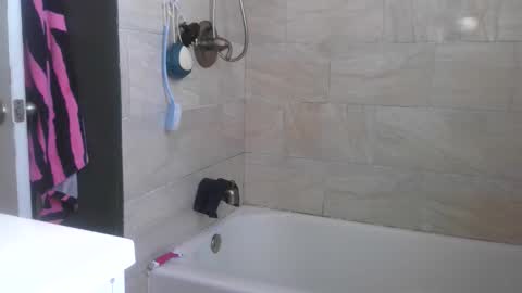 Snapshot of yumiepussyy chatting on 02-08-26, 03:37 Payton kelly online show from 02-08-26, 03:37