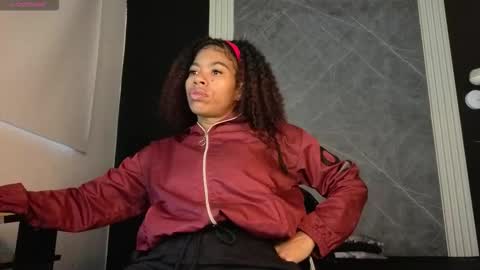 Yummyduo online show from 11-18-25, 11:58