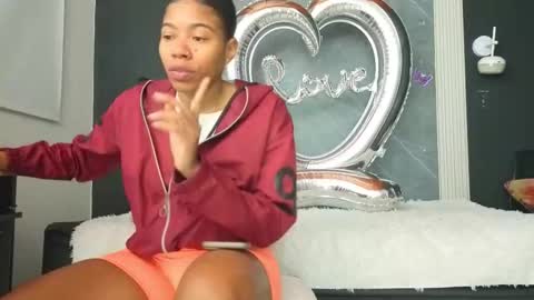 Snapshot of yummyduo chatting on 02-17-26, 10:56 Yummyduo online show from 02-17-26, 10:56