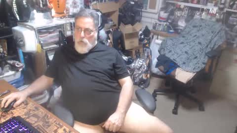 yummyflguy online show from 04-17-26, 06:44