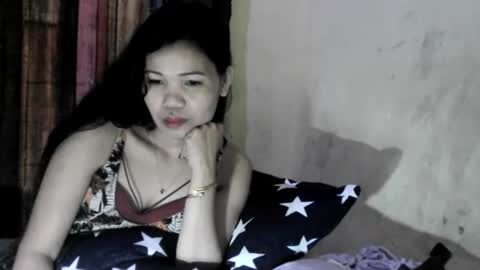 yummyhottiemom online show from 12-20-24, 10:11