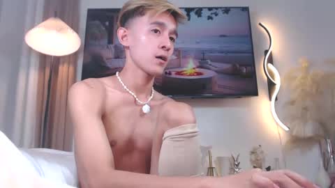 Snapshot of yummyjustine07 chatting on 12-28-24, 10:13 Justine online show from 12-28-24, 10:13