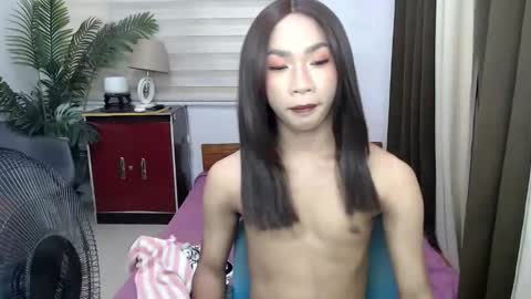 ashley online show from 12-22-25, 02:25