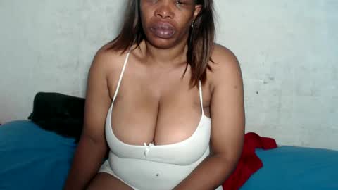 yummytittsxx online show from 12-03-24, 03:41