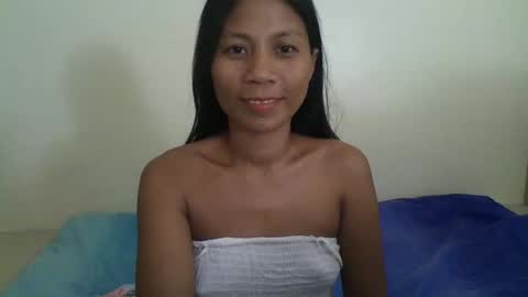 Snapshot of yuna_05 chatting on 04-13-26, 02:00 yuna_05 online show from 04-13-26, 02:00