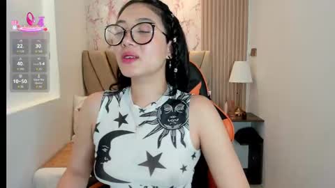 Yuna  online show from 09-27-25, 02:55