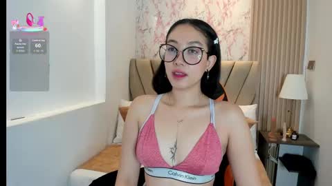 Yuna  online show from 10-02-25, 01:51