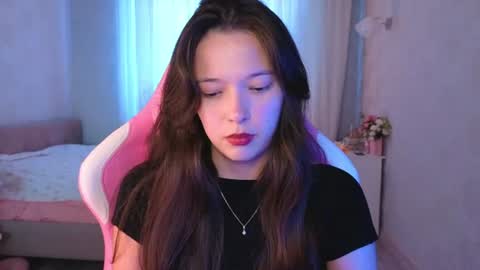 Snapshot of yuna_sunshy chatting on 07-03-26, 01:23 Yuna online show from 07-03-26, 01:23