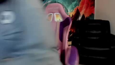 Yuna online show from 12-05-25, 03:41