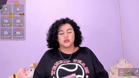 yunahott_ online show from 02-05-25, 05:52