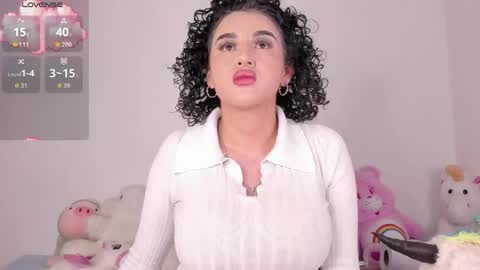 yunahott_ online show from 05-17-26, 04:32