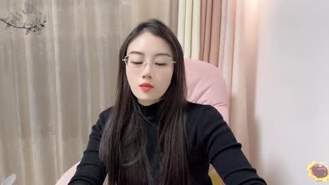 Snapshot of yuner0715 chatting on 12-09-24, 09:39 YunEr online show from 12-09-24, 09:39