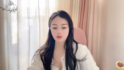 Snapshot of yuner0715 chatting on 12-13-24, 06:21 YunEr online show from 12-13-24, 06:21