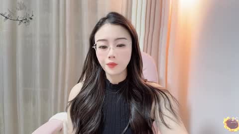 Snapshot of yuner0715 chatting on 01-06-25, 02:25 YunEr online show from 01-06-25, 02:25