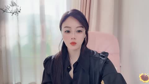 Snapshot of yuner0715 chatting on 01-19-25, 04:12 YunEr online show from 01-19-25, 04:12