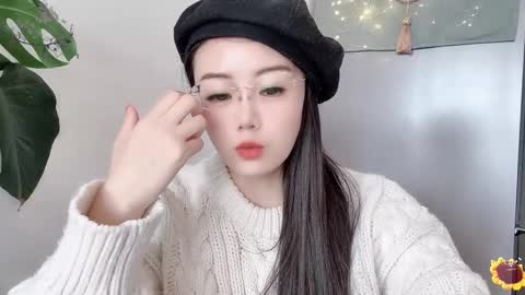 Snapshot of yuner0715 chatting on 02-20-25, 03:45 YunEr online show from 02-20-25, 03:45