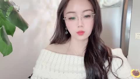 Snapshot of yuner0715 chatting on 02-28-25, 03:37 YunEr online show from 02-28-25, 03:37