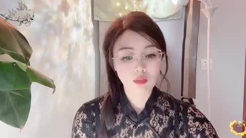 Snapshot of yuner0715 chatting on 03-04-25, 06:04 YunEr online show from 03-04-25, 06:04