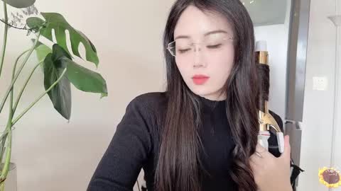 Snapshot of yuner0715 chatting on 03-06-25, 04:41 YunEr online show from 03-06-25, 04:41