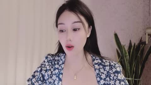 Snapshot of yuner0715 chatting on 09-14-25, 02:27 YunEr online show from 09-14-25, 02:27