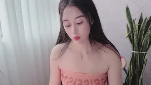 Snapshot of yuner0715 chatting on 09-19-25, 03:52 YunEr online show from 09-19-25, 03:52