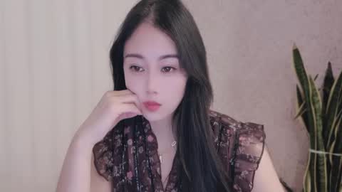 Snapshot of yuner0715 chatting on 09-28-25, 01:05 YunEr online show from 09-28-25, 01:05