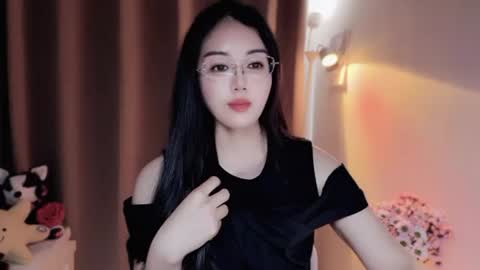 YunEr online show from 06-25-26, 04:01