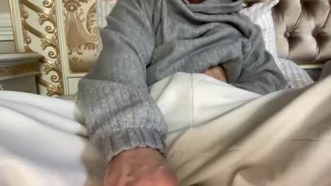 Yung Bull online show from 12-24-24, 07:44