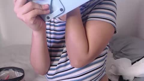 Snapshot of yungelitamor_ chatting on 02-11-25, 05:05 ELITA online show from 02-11-25, 05:05
