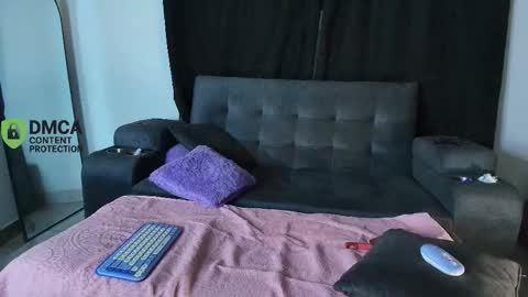 Snapshot of yungelitamor_ chatting on 03-24-26, 05:01 ELITA online show from 03-24-26, 05:01