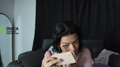 Snapshot of yungelitamor_ chatting on 04-01-26, 04:46 ELITA online show from 04-01-26, 04:46