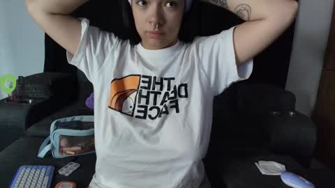 Snapshot of yungelitamor_ chatting on 04-08-26, 04:56 ELITA online show from 04-08-26, 04:56