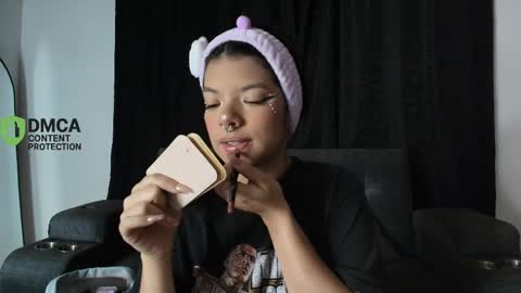 Snapshot of yungelitamor_ chatting on 04-10-26, 05:34 ELITA online show from 04-10-26, 05:34