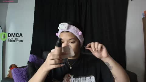 Snapshot of yungelitamor_ chatting on 04-22-26, 04:48 ELITA online show from 04-22-26, 04:48