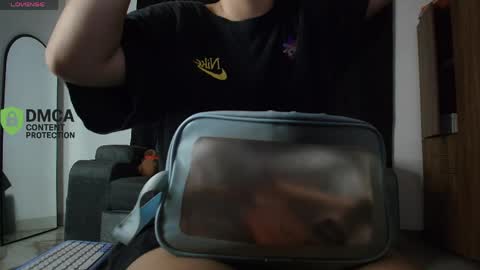 Snapshot of yungelitamor_ chatting on 04-24-26, 04:48 ELITA online show from 04-24-26, 04:48