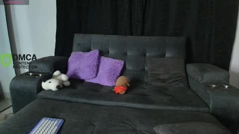 Snapshot of yungelitamor_ chatting on 04-28-26, 04:39 ELITA online show from 04-28-26, 04:39