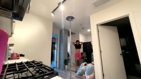 BbyTSSLut online show from 05-19-26, 01:56