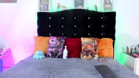 Snapshot of yuong_jung chatting on 10-07-25, 03:04 yuong soo online show from 10-07-25, 03:04