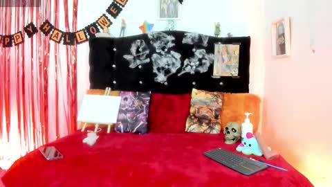 Snapshot of yuong_jung chatting on 10-23-25, 01:27 yuong soo online show from 10-23-25, 01:27