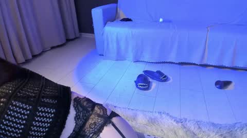 Hi My name Yuriko online show from 01-09-25, 08:33