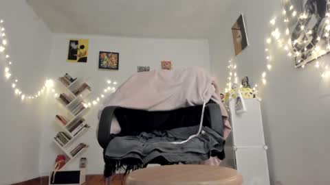 Snapshot of yury_sun chatting on 12-10-24, 01:11 paola online show from 12-10-24, 01:11