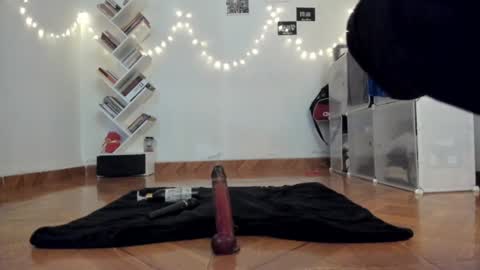 Snapshot of yury_sun chatting on 12-16-24, 08:26 paola online show from 12-16-24, 08:26